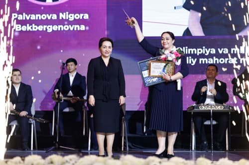 “Yil ayoli” milliy tanlovi respublika bosqichi gʻoliblarini  tantanali taqdirlash marosimi
