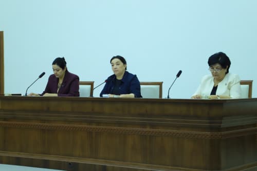 Oila mustahkamligiga putur yetkazishi mumkin bo'lgan salbiy omillar muhokama qilindi