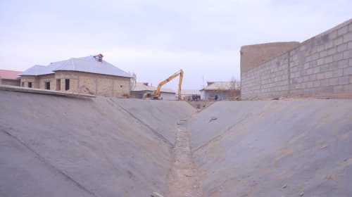 Qorakoʻl: "Ziyorat" kanalining 9 ming metr oʻzani betonlashtirilmoqda