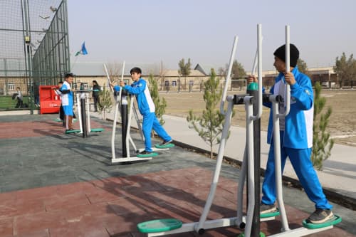 Jondor: “Chiqirobod”da yosh sportsevarlar uchun yangi sport maydoni qurib berildi