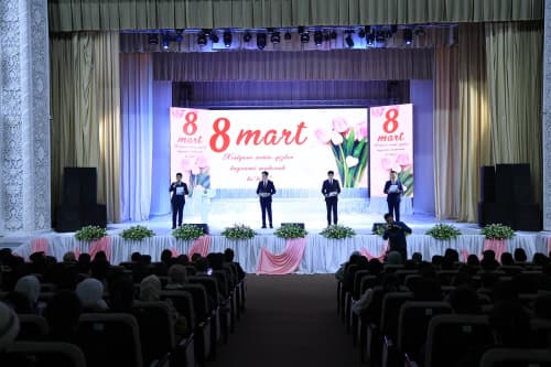Халқаро хотин-қизлар куни байрами муносабати билан тантанали байрам тадбири ўтказилди