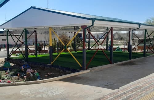 Қоровулбозор: болалар майдончалари қурилиб, электр трансформаторлари таъмирланмоқда