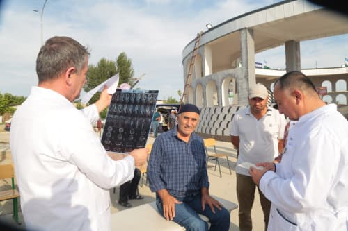 Qorako‘l: “Sog‘lom turmush tarzi” targ‘ibot tadbirida tibbiy ko‘rik o‘tkazildi