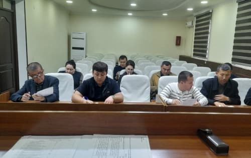 Пахтакор тумани ҳокимлигида коррупцияга қарши курашиш бўйича семинар ўтказилди