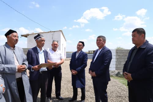 Jizzaxda Haj safari uchun yo‘llanma va Prezident sovg‘asi topshirildi