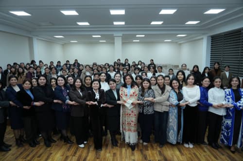 Қашқадарёда хотин-қизларнинг ахборот технологиялари соҳасидаги имкониятларини кенгайтиришга бағишланган форум ўтказилди