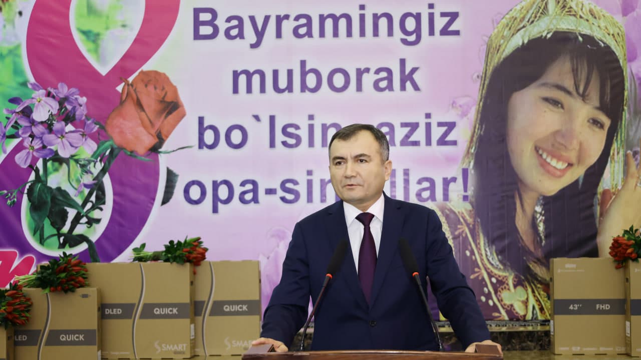 Халқаро хотин-қизлар куни муносабати билан вилоят ҳокими Азимов Муротжон Бердиалиевичнинг воҳамиз аёлларига байрам табриги 