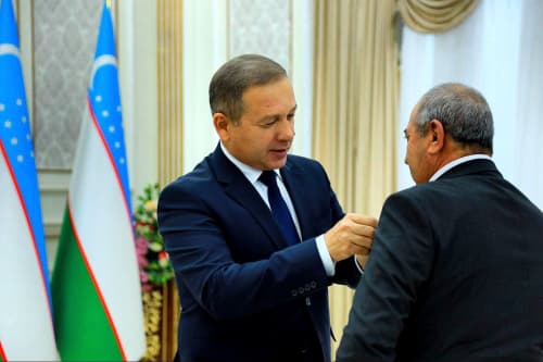 ҚИШЛОҚ ХЎЖАЛИГИ ХОДИМЛАРИ МУНОСИБ ТАҚДИРЛАНДИ