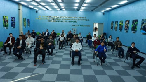 Навоийда шахмат бўйича U-20 Ўзбекистон чемпионати старт олди!