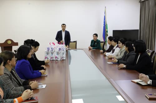 Navoiyda ayol sudyalar eʼtirof etildi