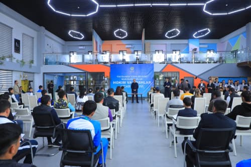 ПАЙШАНБА - ЁШЛАР КУНИ!