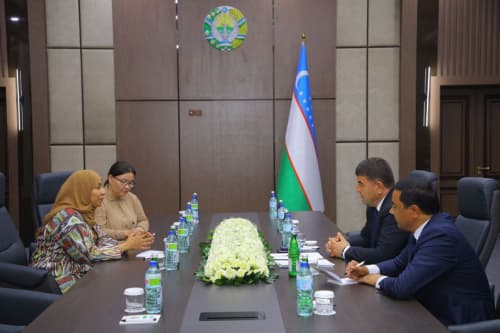 Посол Султаната Оман впечатлена красотой фестиваля