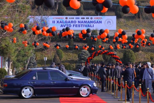 2-xalqaro “Namangan avto festivali” bayramona kayfiyatda o‘tmoqda.