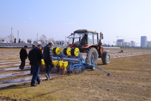 Чигит экиш мавсумини тез ва сифатли ташкил этишга бағишланган вилоят семинари бўлиб ўтди.  