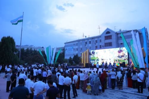 65-xalqaro “Gullar festivali” faollari taqdirlandi