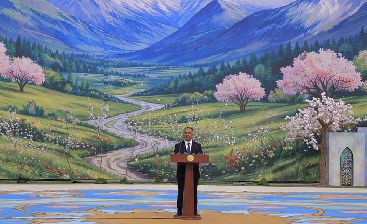 Samarqand viloyati hokimi Boboyev Adiz Muzafarovichning bahorning eng go‘zal bayrami, ezgu niyatlarimizning timsoli bo‘lgan "NAVRO‘Z"  bayramiga bag‘ishlangan tabrik so‘zi