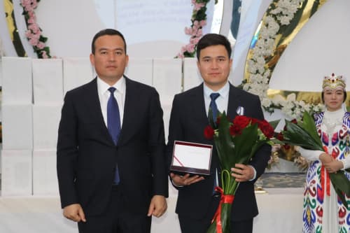 Сурхондарёда маҳалла тизими ходимлари шарафланди