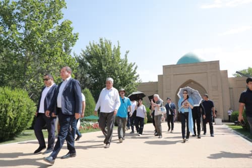 Yaponiyalik turoperatorlar Surxondaryoning sayyohlik salohiyati bilan tanishmoqda
