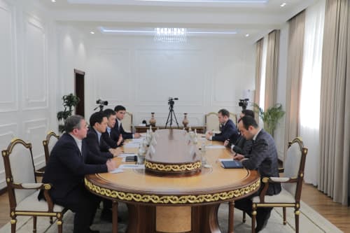  Fransiyaning elchisi Sirdaryoga keldi