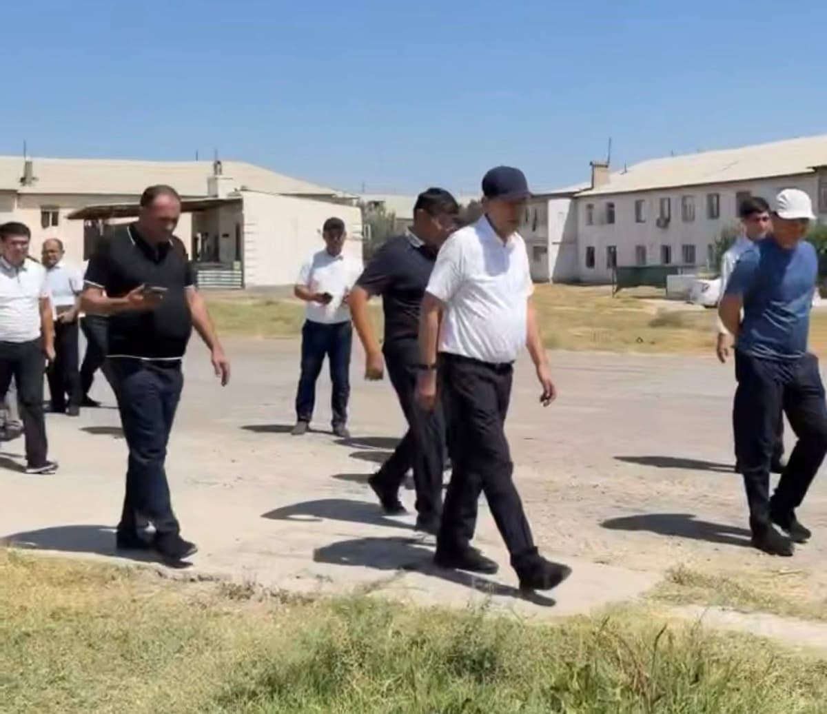 Shahar rahbarlari bir chiziqqa tizildi! Yangiyerning Navroʻzobodida favqulodda reyd!