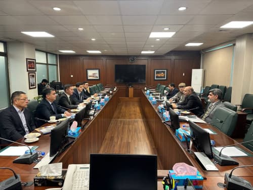 Покистоннинг Карачи портида Ўзбекистон омборлари ташкил этилади