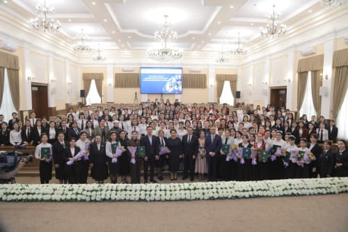 Девушки в науке: возможности и ответственность