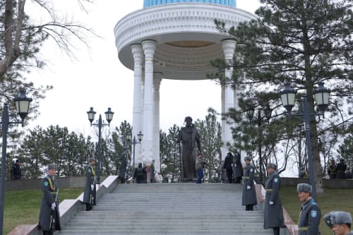 Буюк мутафаккир Алишер Навоий таваллудининг 585 йиллиги