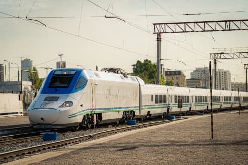 Байрам муносабати билан қўшимча поезд қатновлари ташкил этилади