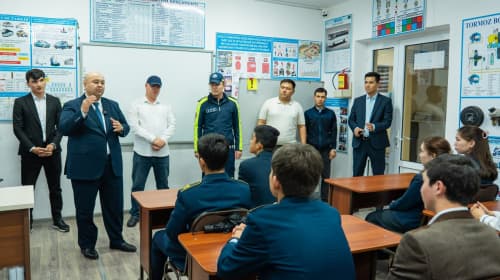 Безопасность дорожного движения - важный вопрос для молодежи и общества