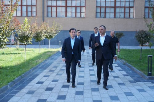 Транспорт вазири Тошкент давлат транспорт университетининг янги ўқув йилига тайёргарлиги билан танишди
