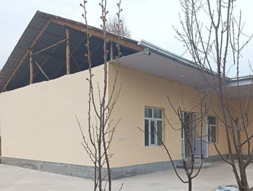 Bir tadbirkor 12 ta uy qurib berib, ehtiyojmand oilalarga bir umrlik quvonch hadya qildi