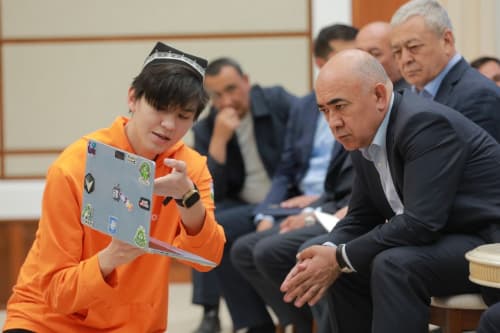 Hokimlar hayratda — tashabbuskor yoshlar ijodiy va innovasion loyihalarini namoyish qilishdi