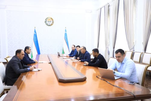 Fergana Region Governor Khayrullo Bozorov received a delegation led by Uzbekcosmos Director Shukhrat Qadirov