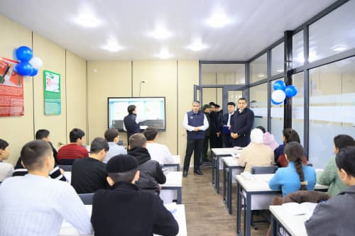 Furqatlik yoshlar axborot texnologiyalarini o‘rganmoqda