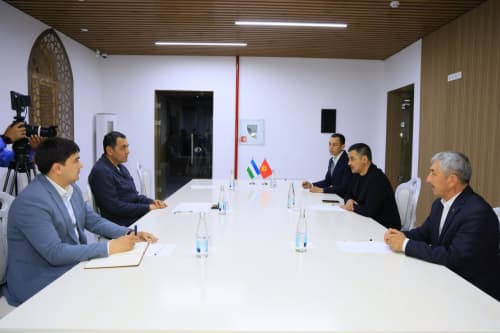 Хоким области Хайрулло Бозоров принял руководителя киргизской компании «SADAF ENERGY» Абубакира Рахмонова