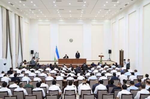 Аҳоли мурожаатлари билан ишлаш самарадорлигини ошириш бўйича муҳим вазифалар белгиланди