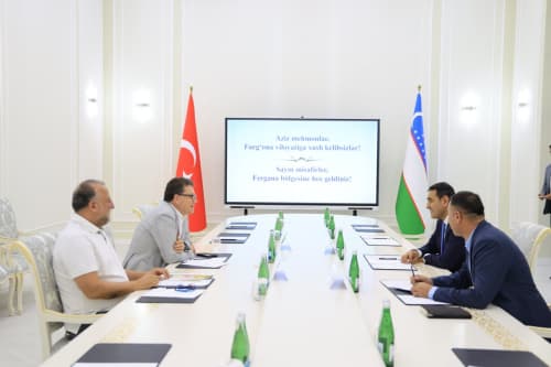 Regional Governor of Fergana Region Khayrullo Bozorov received Mehmet Alp Delimollaoğlu, head of the Turkish company “Terminal Yapı ve Ticaret Anonim Şirketi,” and Turkish investor Cemil Akıllı