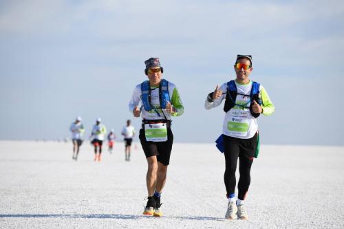 Snow-white desert running: Eco Marathon in Barsa-kelmes has attracted international attention