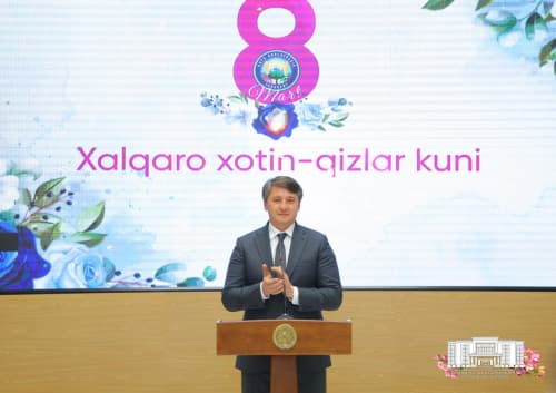 Сегодня в хокимияте Ташкента было организовано торжественное мероприятие в преддверии Международного женского дня.