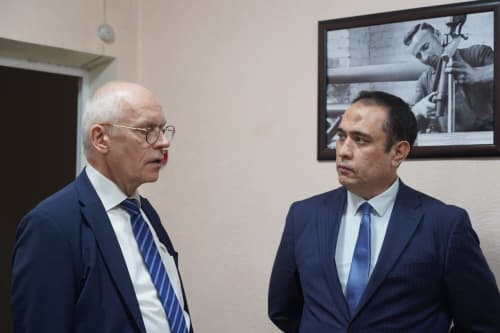 “FamilySearch” нодавлат нотижорат ташкилоти Европа бўйича стратегик бизнес-менежери Томас Ҳенгст Ўзбекистон Кинофотофоно ҳужжатлари миллий архивида бўлди