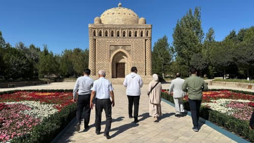 Уммон Султонлиги делегацияси Бухоронинг тарихий обидалари билан танишди
