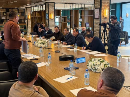 Samarqandda tadbirkorlar bilan ochiq muloqot bo‘lib o‘tdi