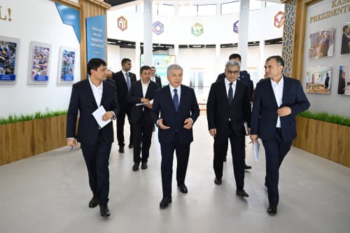 Davlatimiz rahbari Qashqadaryo ilg‘or kasbiy mahorat texnikumi va uning negizida tashkil etilgan “Kasblar shaharchasi” faoliyati bilan tanishdi.