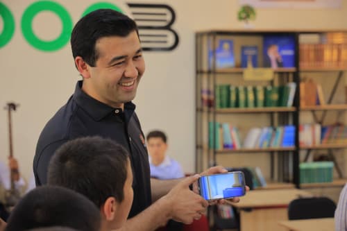  В отдалённой махалле Алата открылась современная библиотека