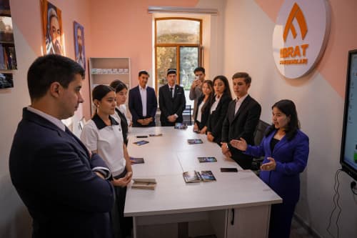 Felipe Paullier Samarqanddagi Yoshlar kreativ shaharchasida mehmon bo‘ldi