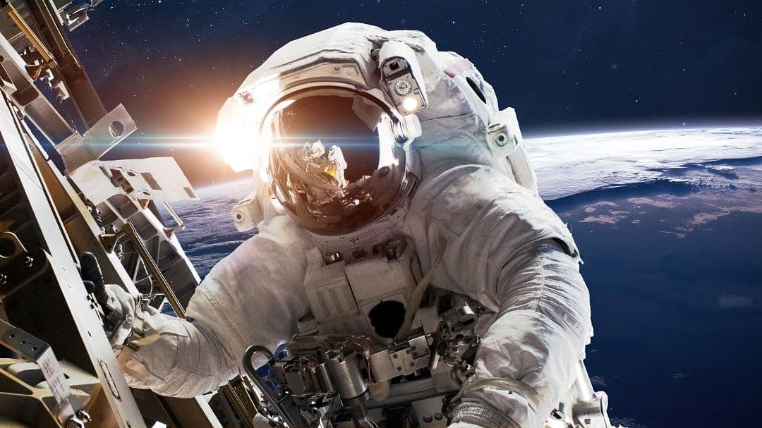 Инсониятнинг коинотга илк қадам қўйганига 64 йил тўлди!