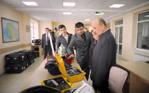 The Uzbekcosmos Agency, in cooperation with the Ministry of Water Resources, presented an innovative project for monitoring reservoirs using satellite imagery and batimetric equipment.