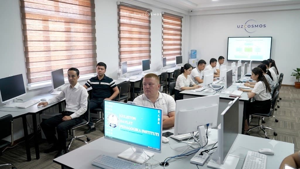 22–25-iyun kunlari Sirdaryo viloyatida davlat organlari xodimlari uchun geoinformatsion texnologiyalar bo‘yicha "O'zbekkosmos" agentligi tomonidan malaka oshirish kurslari bo‘lib o‘tdi.