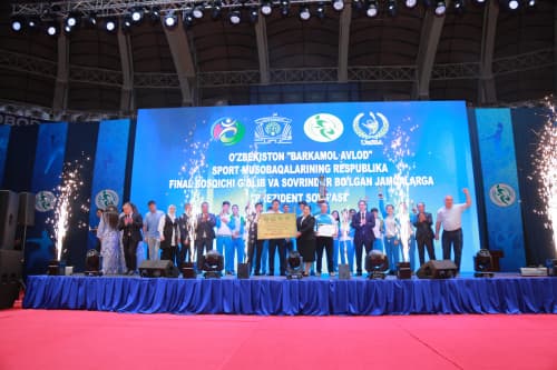 "Баркамол авлод" спорт мусобақаларининг ғолиб ва совриндорлари бўлган жамоаларга "Президент совғаси"ни  ҳамда "Талабалар лигаси" спорт мусобақаларини республика босқичи ғолибларини тантанали тақдирлаш маросими бўлиб ўтди.