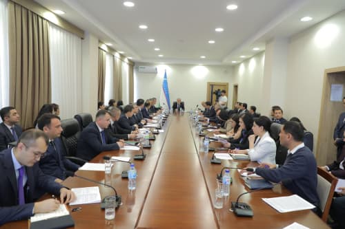 Ilmiy izlanish olib borayotgan tadqiqotchilar bilan uchrashuv o‘tkazildi